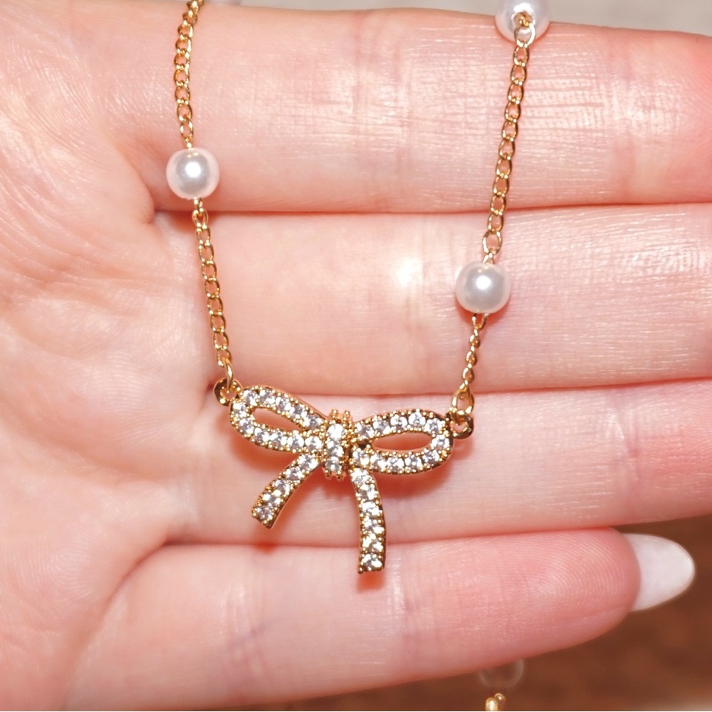 18K Gold Necklace Women’s Jewelry Pearl Classy Adjustable